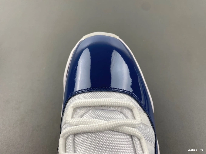 One Kick Midnight Jordan 11 FV5104-104 Retro (2024) Navy Low 0813